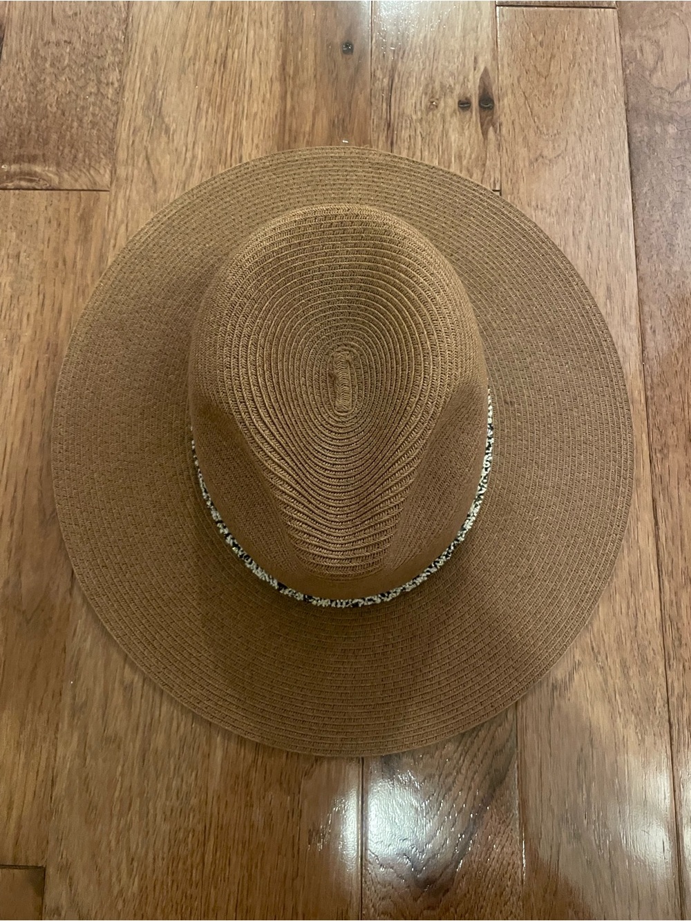 Time and Tru Wide Brim Straw Sun Hat in Brown with Patterned Band - Picture 1 of 3